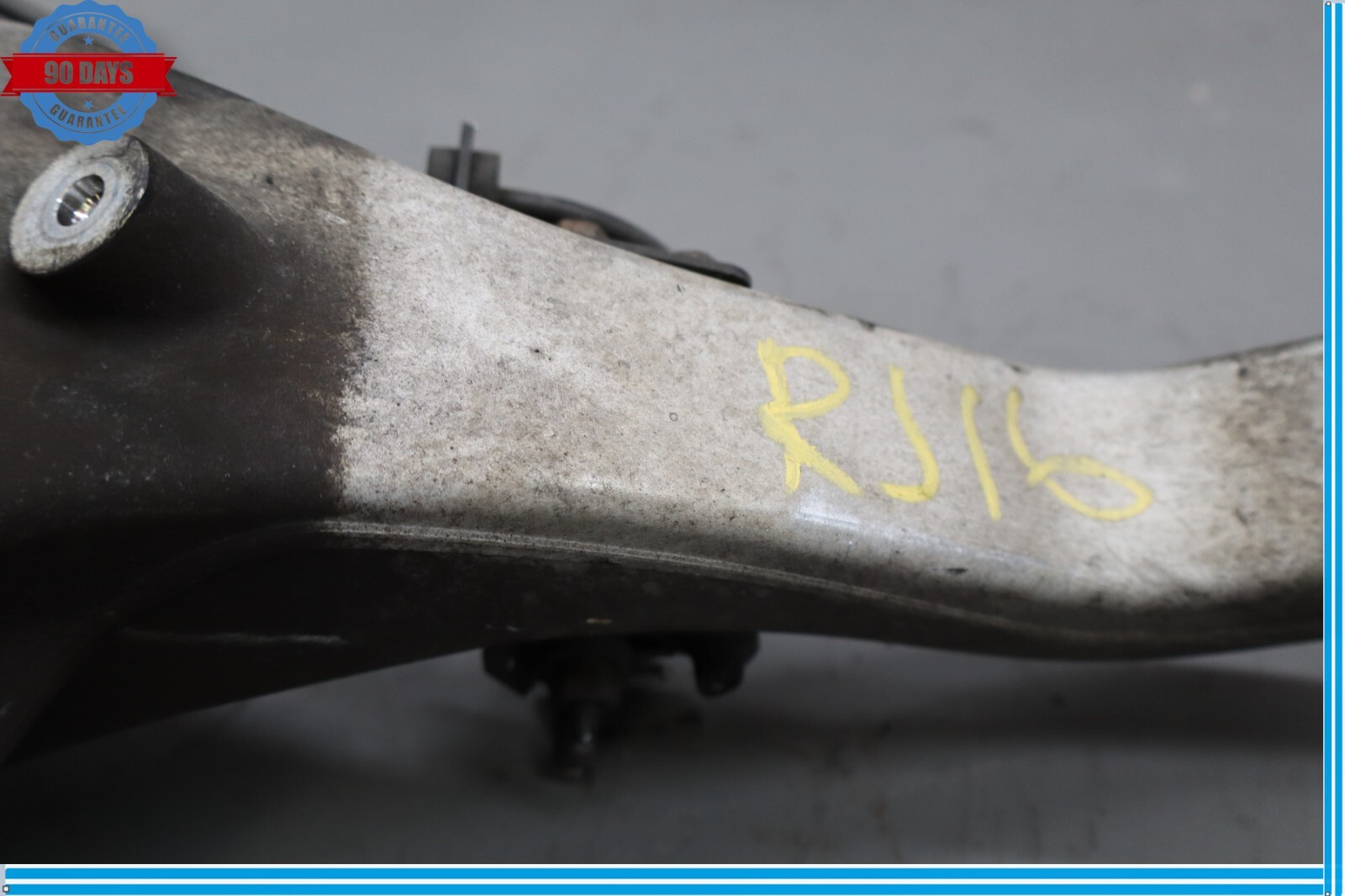 17-21 Maserati Quattroporte M156 S Q4 Ghibli Front Right Knuckle Spindle OEM