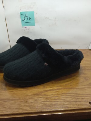 Bob's By Skechers Black Faux Fur Womans Size 9.5- 10 Memory Foam Shoes Slip...