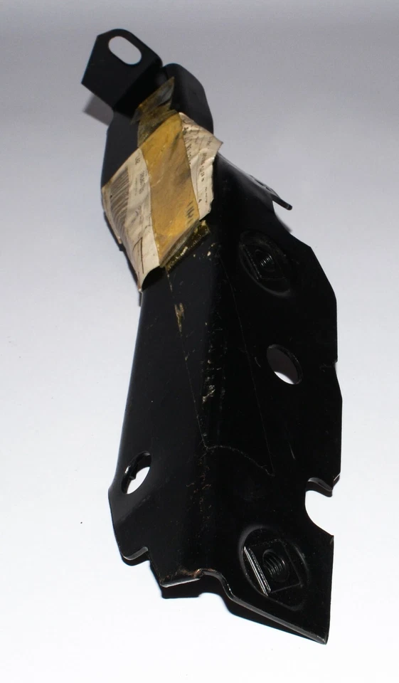 Genuine Volkswagen Golf 1990-1992 Front Left Bumper Carrier 191807113 - Image 4 of 4