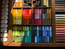 Soft, hard, & oil pastels *EXCELLENT* + Vintage wooden letterpress tray