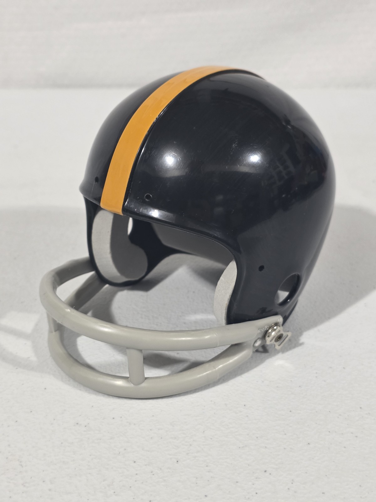 Throwback Black Gold Nfl