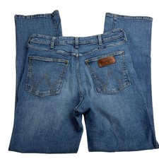 Wrangler Retro High Rise Boot Cut Jeans Medium Wash Classic Cowgirl Size 32