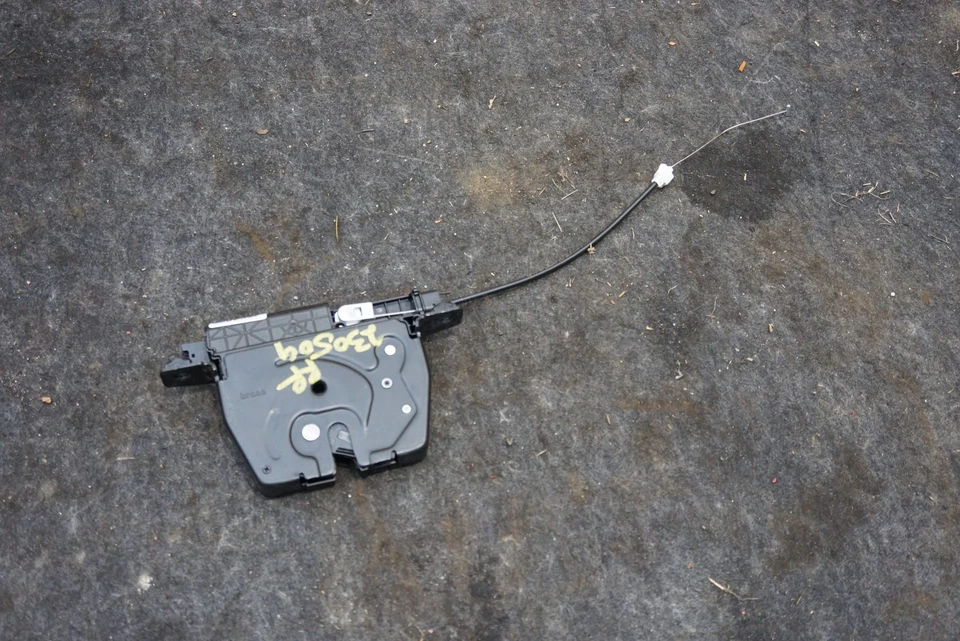 Conjunto de bloqueo de pestillo de tapa trasera OEM 918064104 BMW 640i 650i 2012-18 Foto 2 de 4