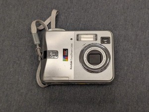 Kodak EasyShare C330 4.0MP Digital Camera Silver 3x Optical Zoom AA Battery