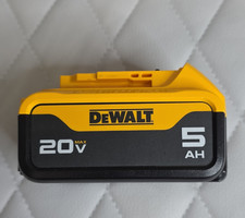 DEWALT DCB205 20V MAX 5Ah Lithium-Ion Li-Ion Battery Pack Yellow