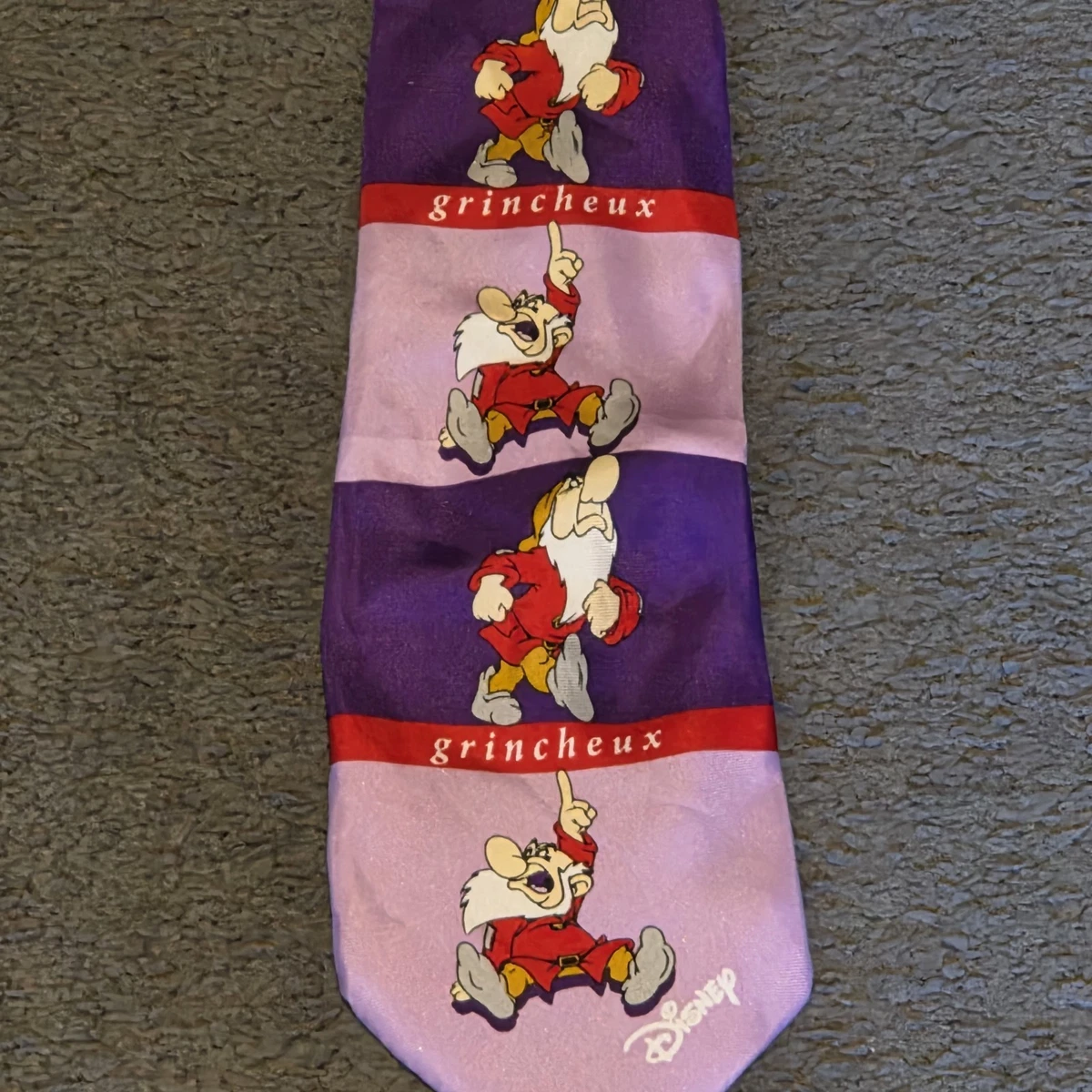 Vintage DISNEY grumpy Snow White 7 Dwarves Silk Neck Tie