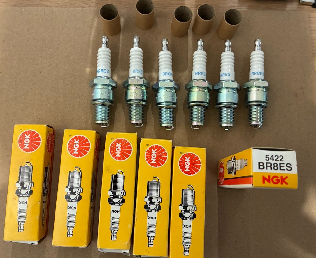 Set Of 6 NGK SPARK PLUGS BR8ES 5422