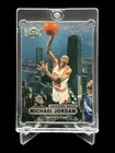 1997/98 Skybox MICHAEL JORDAN METAL UNIVERSE DUNKING CITY SKYLINE #23🔥RARE🔥