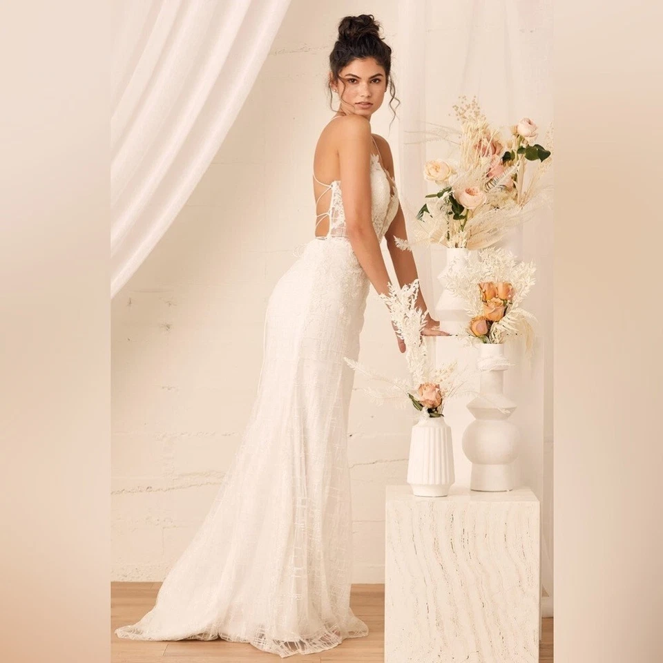 Vestido maxi de renda bordado com cadarço glitter branco tamanho 4 - Novo sem etiquetas Lulus Wonderstruck - Imagem 3 de 4