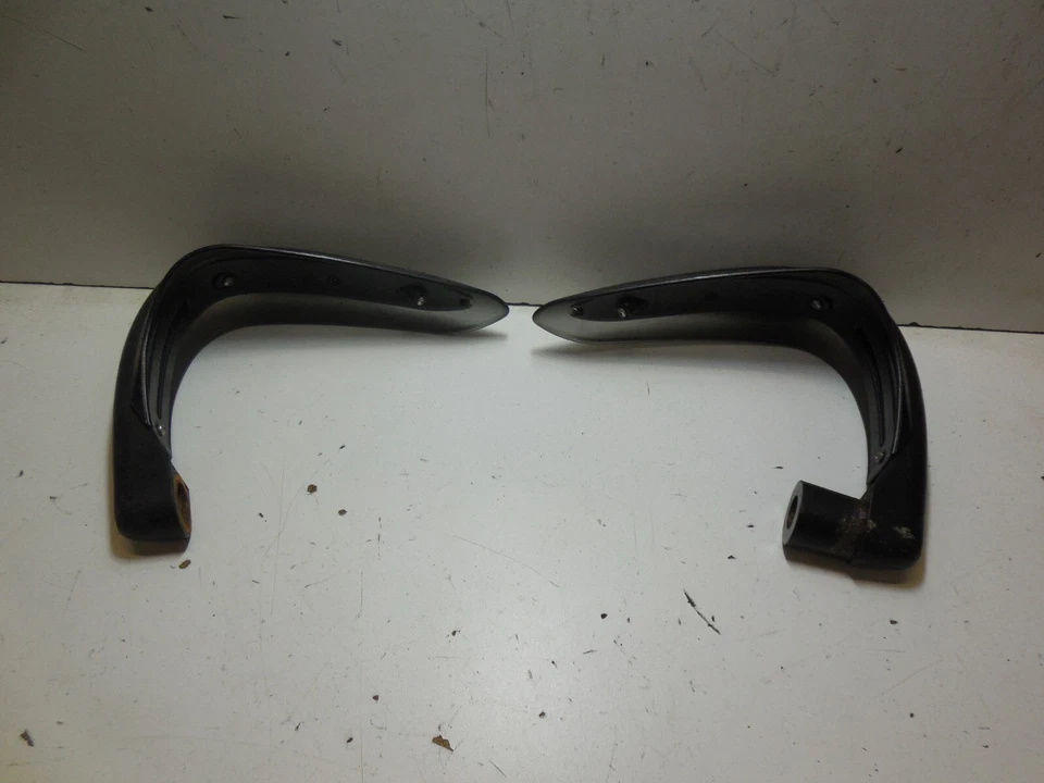 Triumph Street Scrambler Acerbis 2021 protectores de manos de carretera dobles Foto 4 de 4