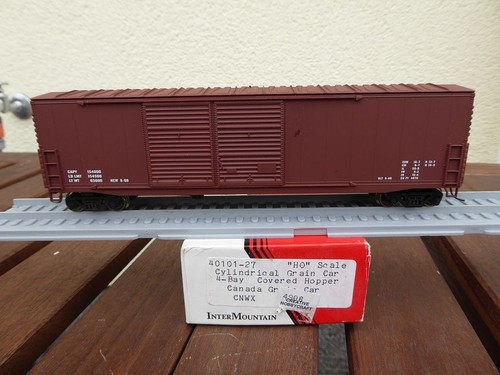 Intermountain 40101-27 Double Door Box CarCNWX Canada Grain OVP aus Bausatz,Leim | Zustand: Gebraucht