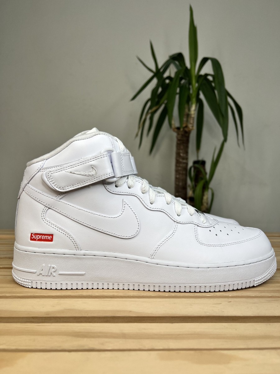 靴 Supreme Nike Air Force 1 Mid White Size 12 - Supreme x Nike Air Force 1 Mid Box Logo - Triple White