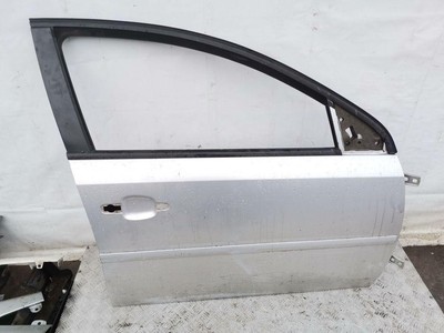 Opel Vectra C Estate Front Right Door 2.2 Petrol 2003 33030930