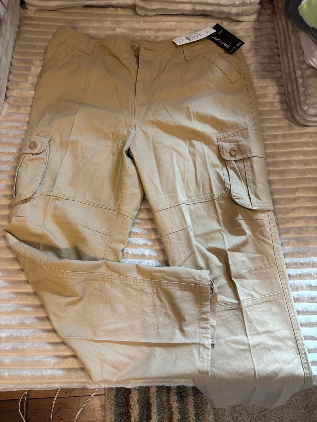 NWT Gaok & Congs Men's Tan Cargo Pants Size 40