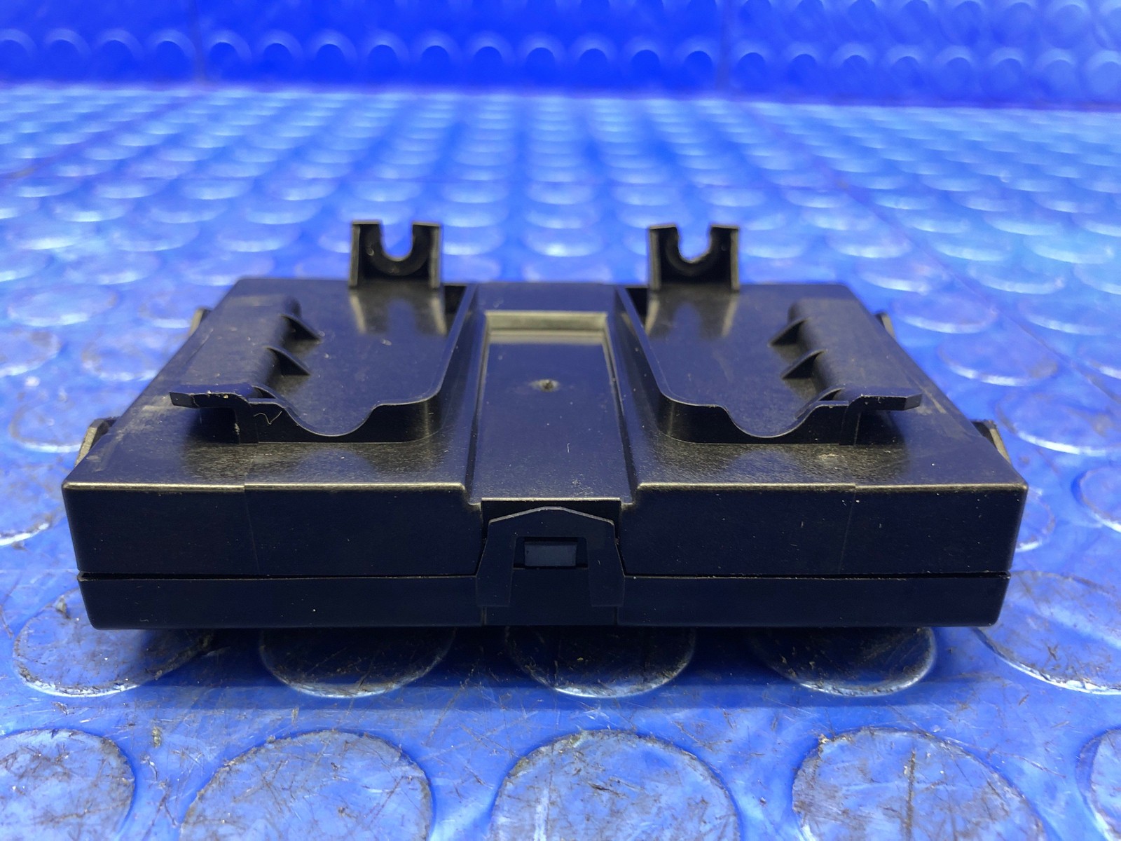 2014 2015 2016 2017 2018 2019 2020 Bmw I8 HVAC CLIMATE CONTROL MODULE 6819983