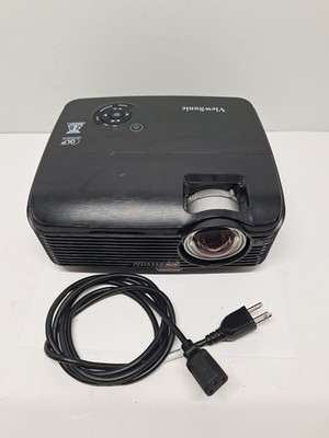 ViewSonic PJD5352 3D Ready 2600 ANSI Office Table XGA DLP Short Throw Projector