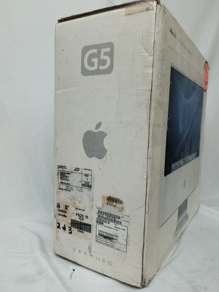 Apple iMac G5 17-inch 256MB RAM  1.8GHz With Original Box keyboard & mouse - Image 3 of 4