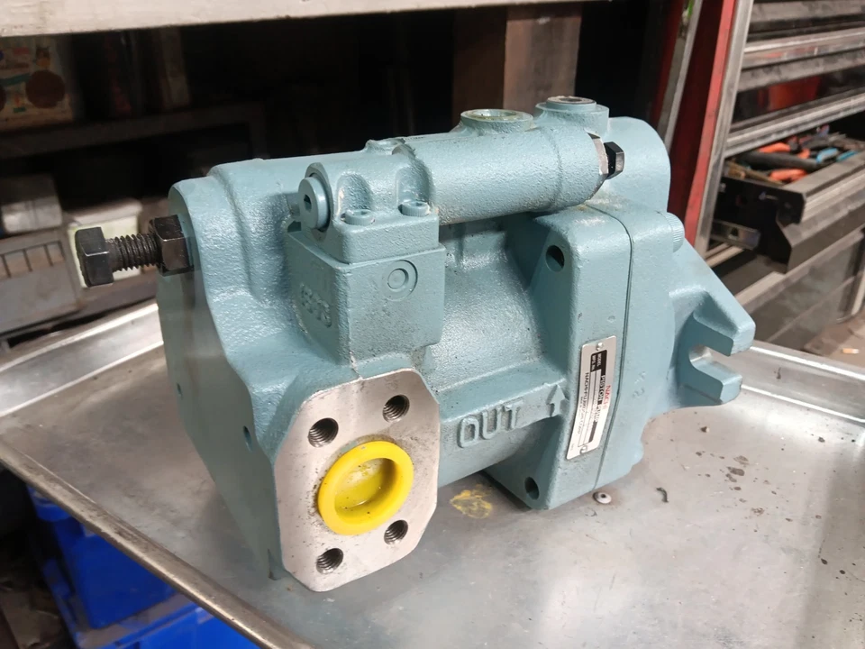 Bomba de pistão hidráulica Nachi VDR-1A-1A3-20 deslocamento variável - Imagem 2 de 4