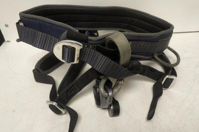 BLACK DIAMOND SAFETY HARNESS W/PETZL CLIP (P08028671)