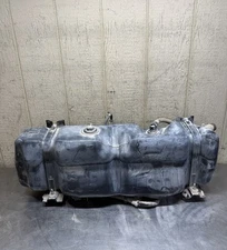 17-19 GM Silverado Sierra 2500 6.6L L5P Diesel Exhaust Fluid DEF Tank W/ Pump OE