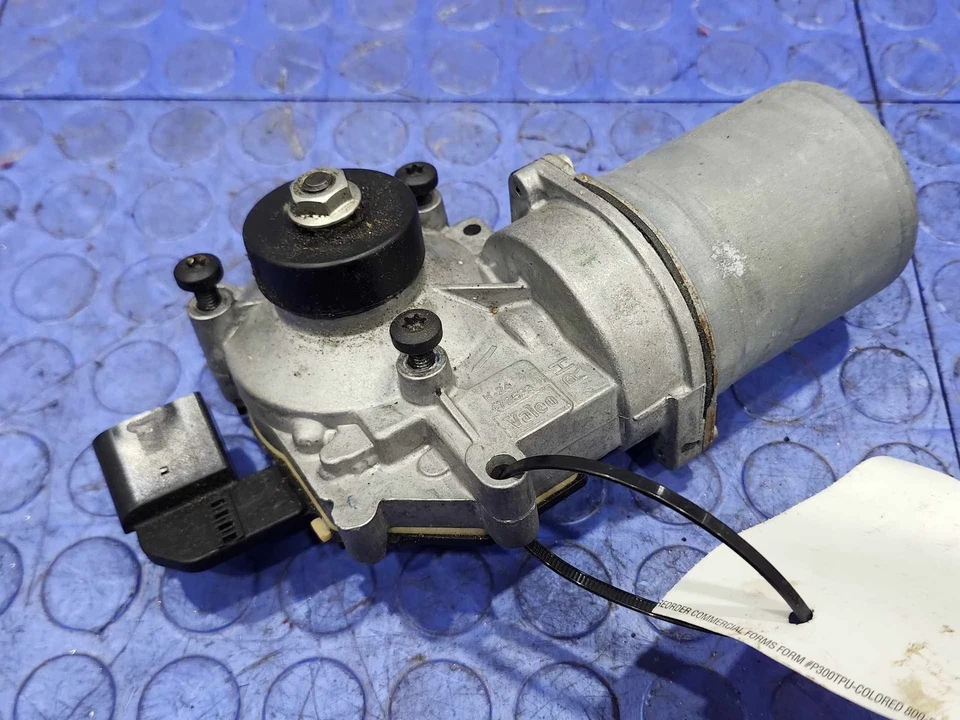 12-15 Mercedes Benz ML W166 Front Windshield Wiper Motor OEM 16685200742 - Image 4 of 4