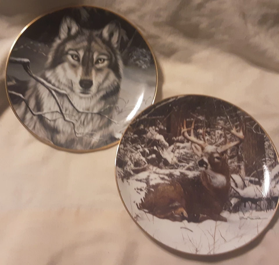 Franklin Mint Call of the Wild (Wolf) & Danbury Mint Winter Stag (Deer) Plates - Image 2 of 4
