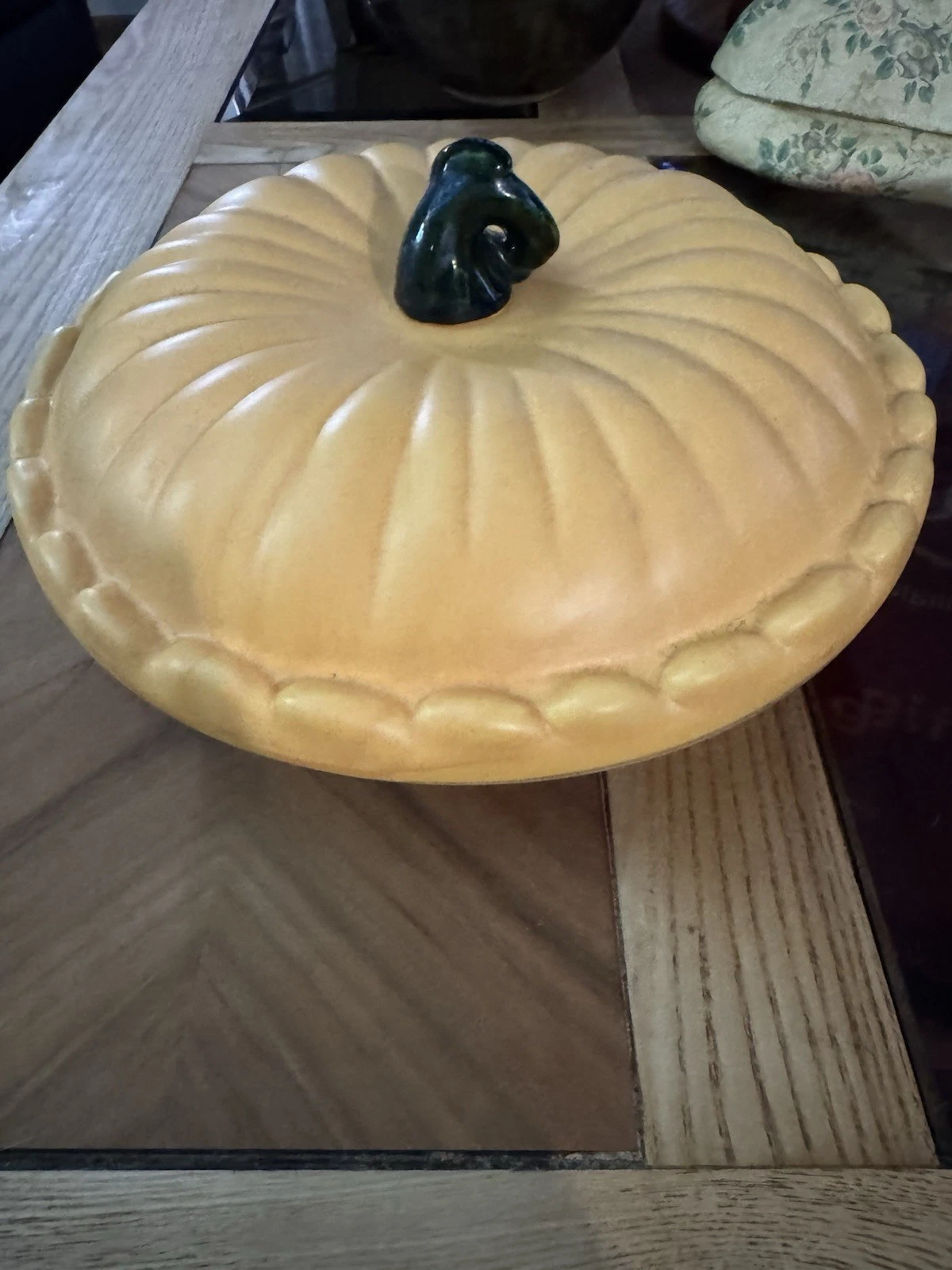 Vintage Covered PUMPKIN PIE Deep 10" Dish Plate & Cover KEEPER Server PORTUGAL