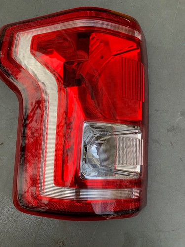 FORD F150 15 16 17 TAIL LIGHT LH LENS CHIPPED OEM ORIGINAL - 第 1/3 張圖片