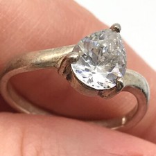 Vintage 925 Sterling Silver Pear Clear CZ Solitaire Ladies Band Ring Size 7.75