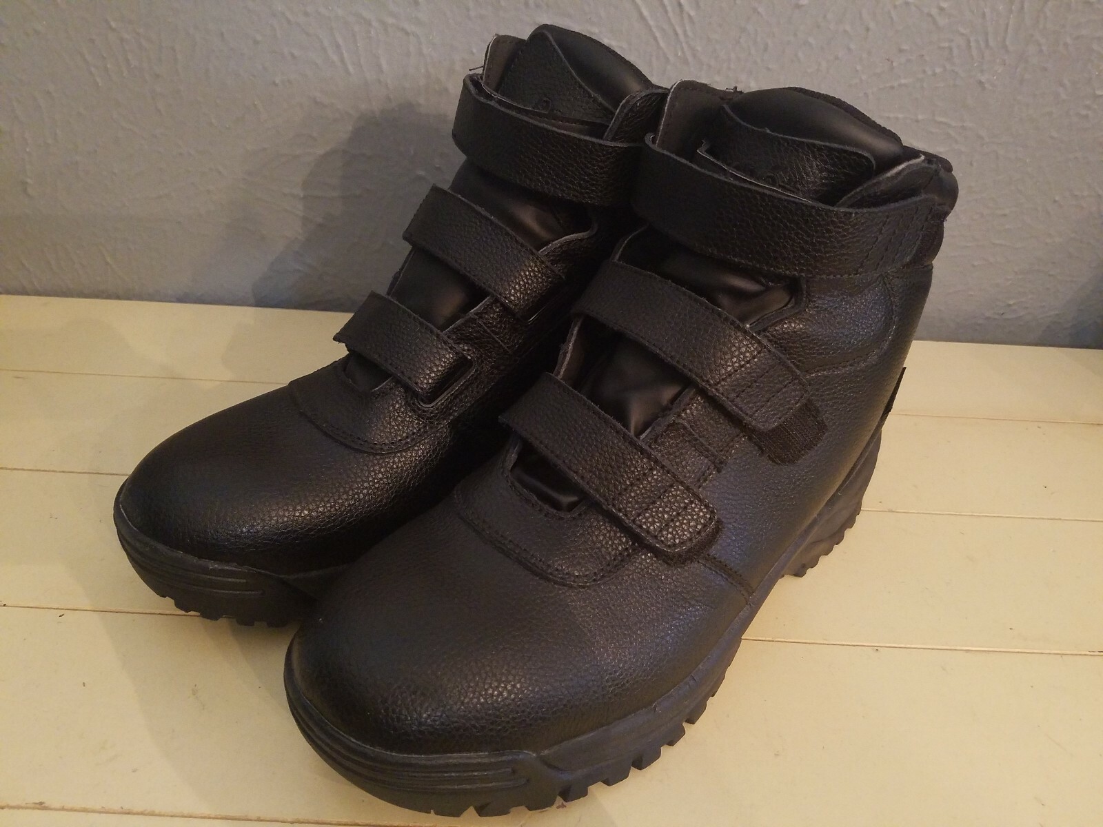 propet cliff walker strap boots