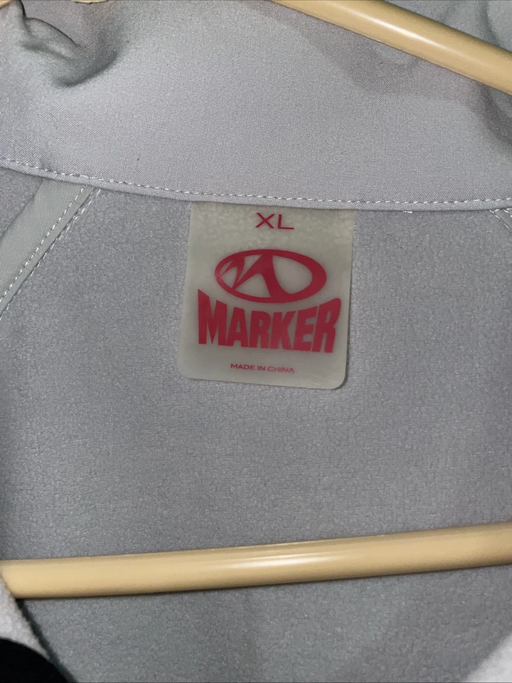 Marker Men’s She’ll Snowboard Jacket Size XL Off White - Image 3 of 4