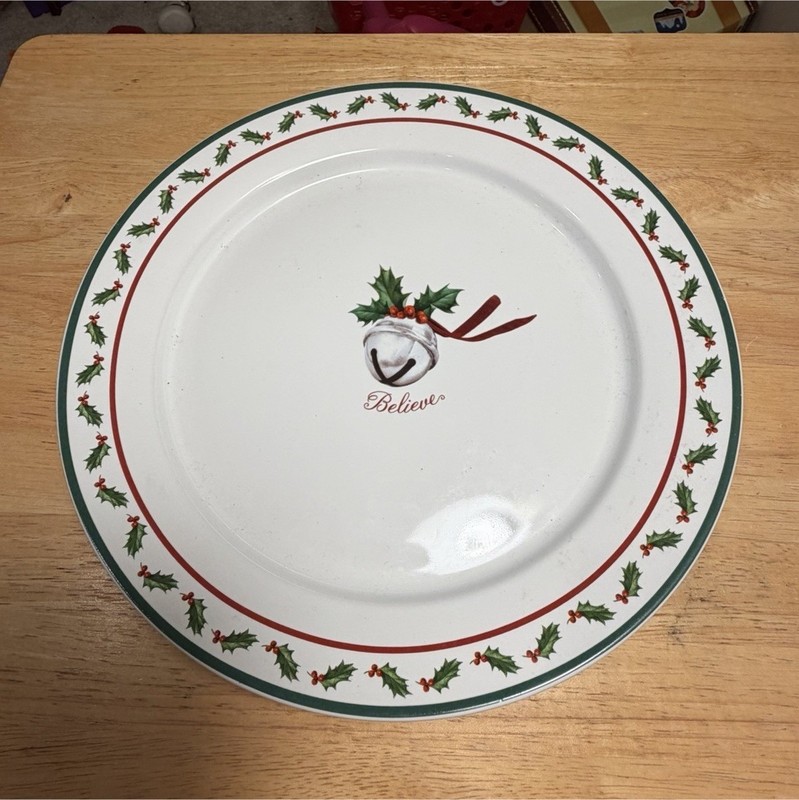 Hallmark The Polar Express Christmas Collector Plate Believe Holly Border 