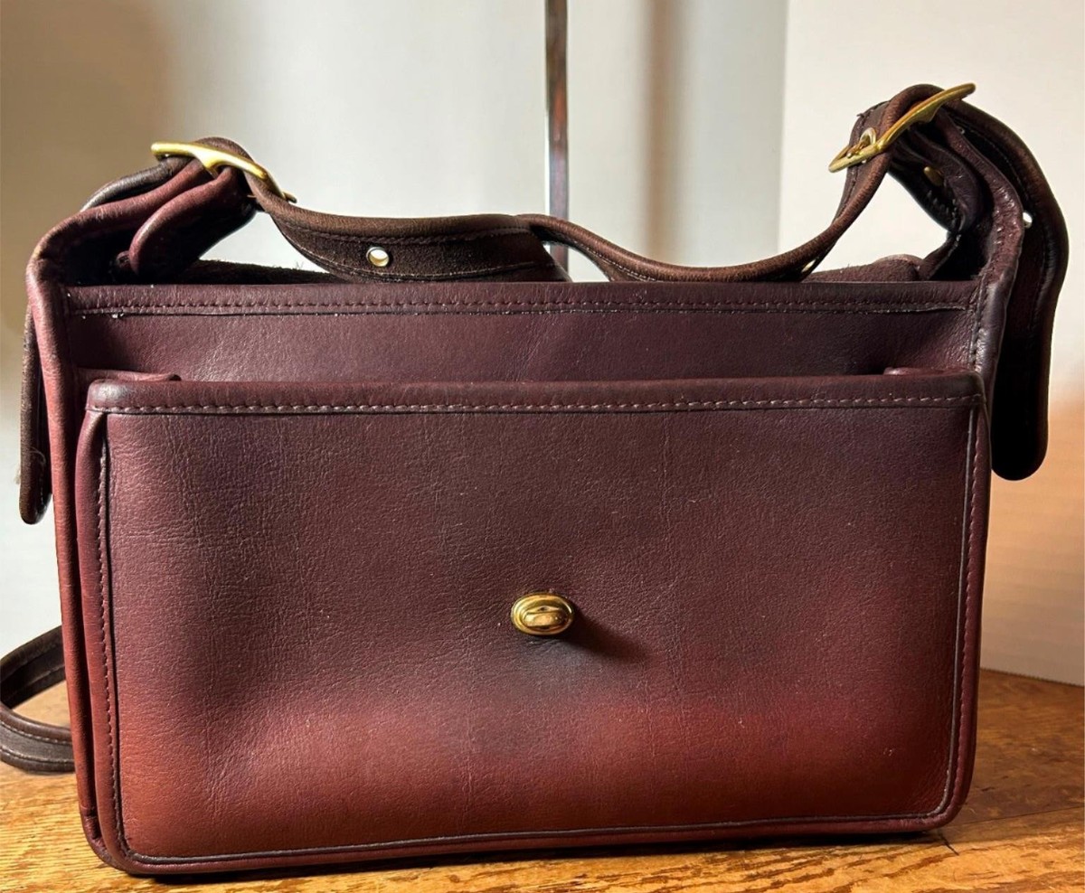 Vintage Coach Dark Brown Glove Tanned Distressed Leather Pocket