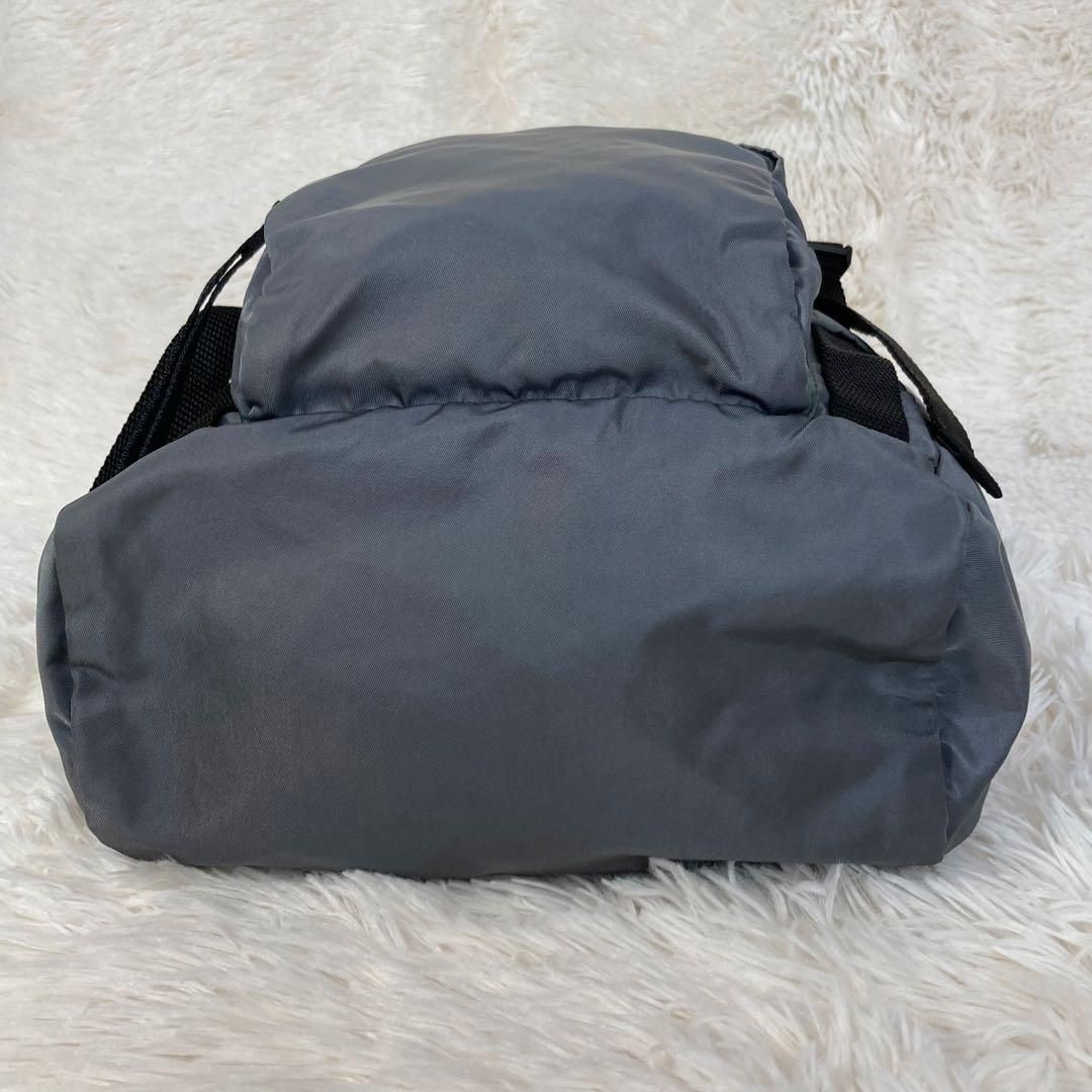 PRADA tessuto nylon drawstring triangular logo ba… - image 4