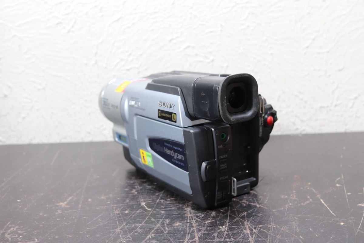 美品 Sony DCR-TRV140 DCR-TRV250 ビデオカメラセット s-l1200.jpg