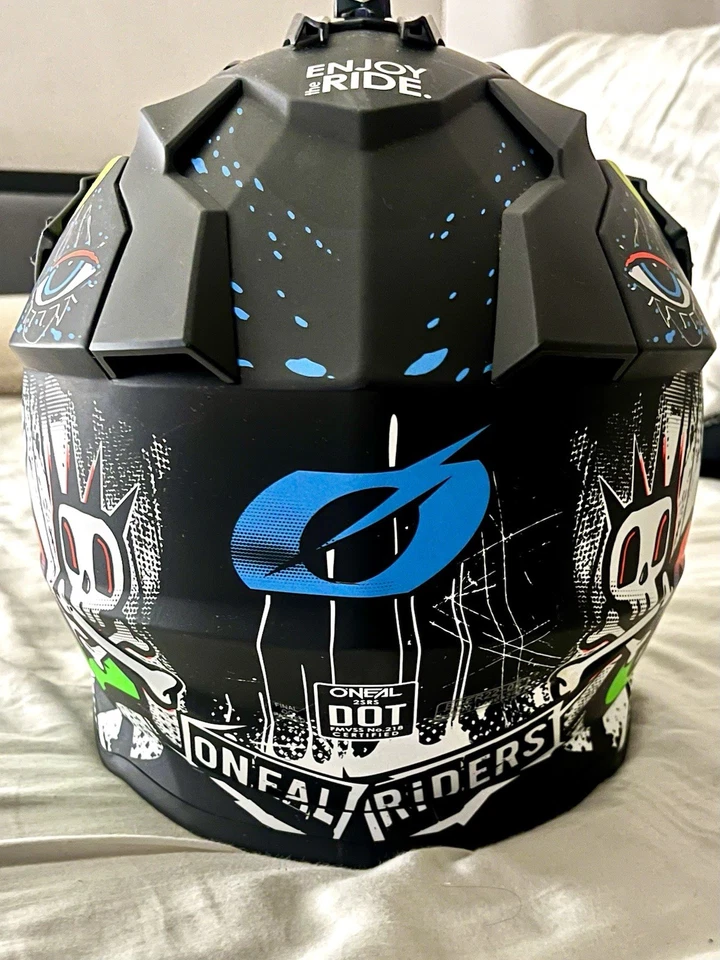 O'Neal 2 SRS Rancid V.24 头盔黑色/白色 — 第 3/4 张图片