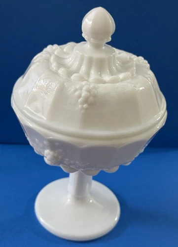 Vintage Westmoreland Paneled Grape Pedestal w/Lid Candy Dish Milk Glass