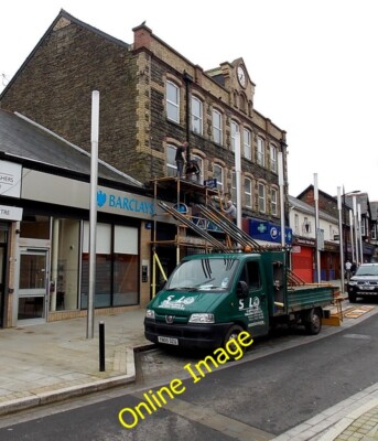 Foto 6x4 Barclays Bank, Abertillery Abertillery\/Abertyleri gesehen über c2014