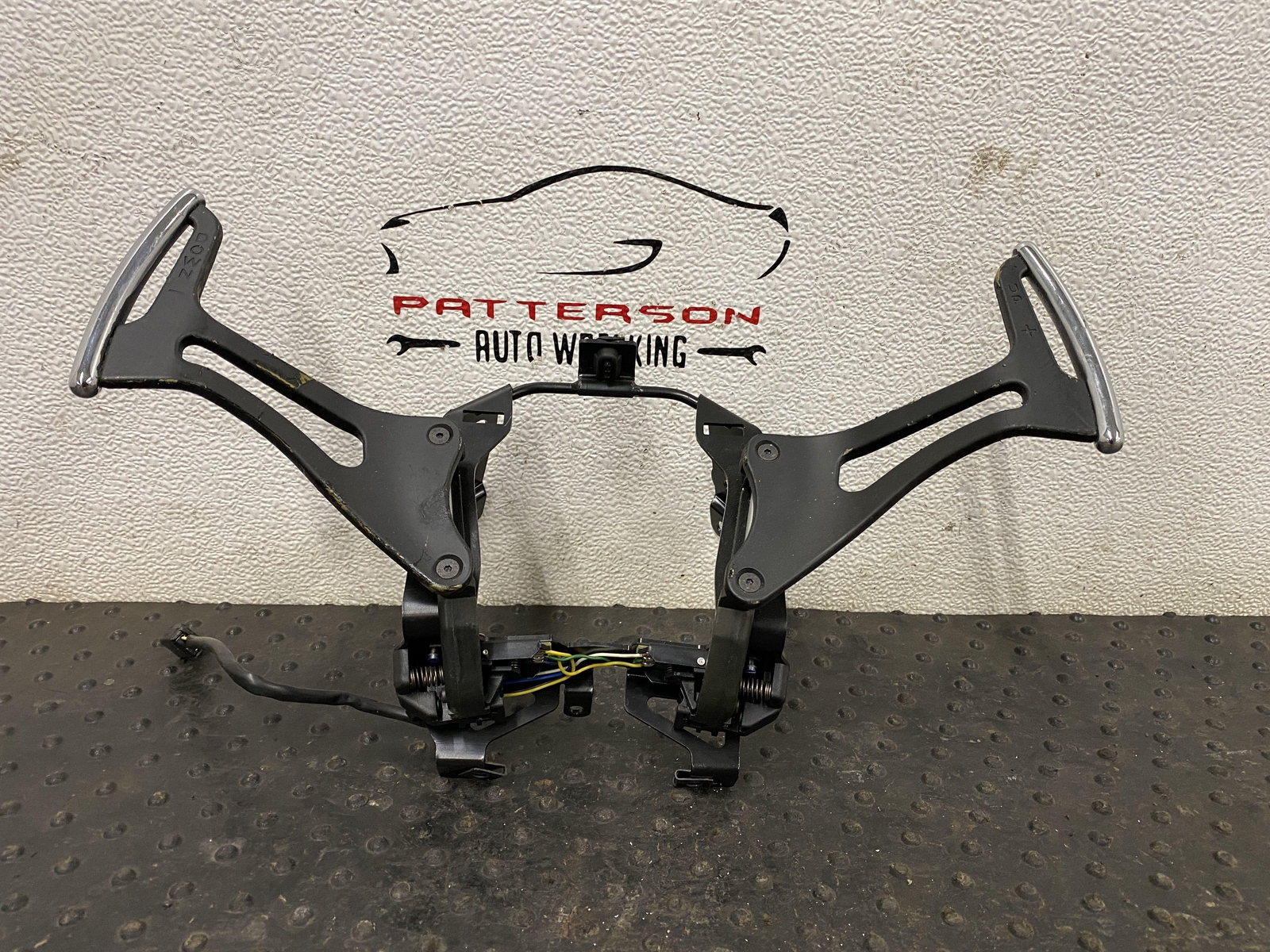 08-12 MASERATI GRANTURISMO M145 STEERING WHEEL PADDLE SHIFTERS