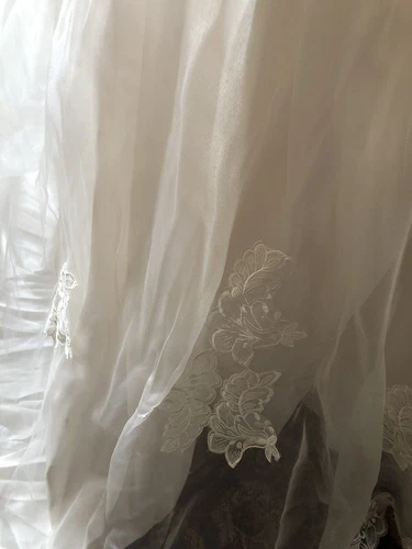 Braut leuchtende Brautkleider Kathedrale mit langer Plissee Sweep Schleppe Satin - Bild 10 von 23