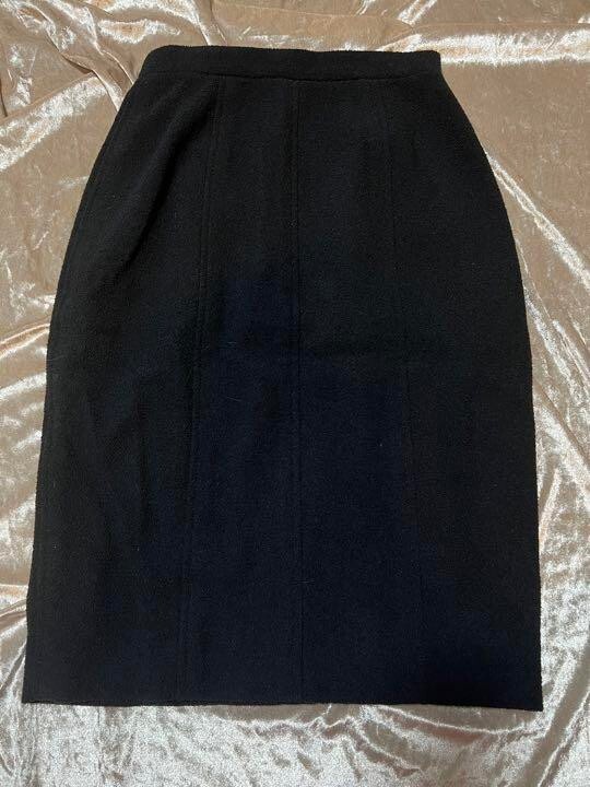 CHANEL Back COCO Mark Button Knee Length Skirt Wo… - image 2