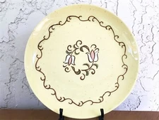 Santa Anita Pottery Dinner Plate by California Rancho Yellow Speckled w Tulips 