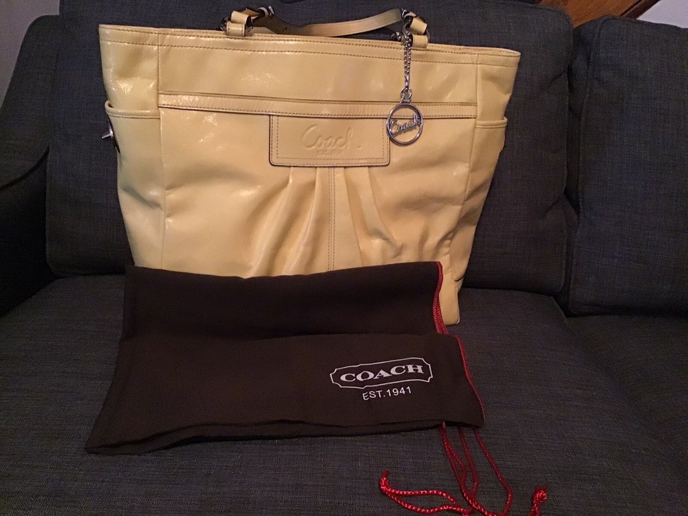 Coach Yellow Patent Leather East West Gallery Tote Shoulder Bag Style F14859 EUC