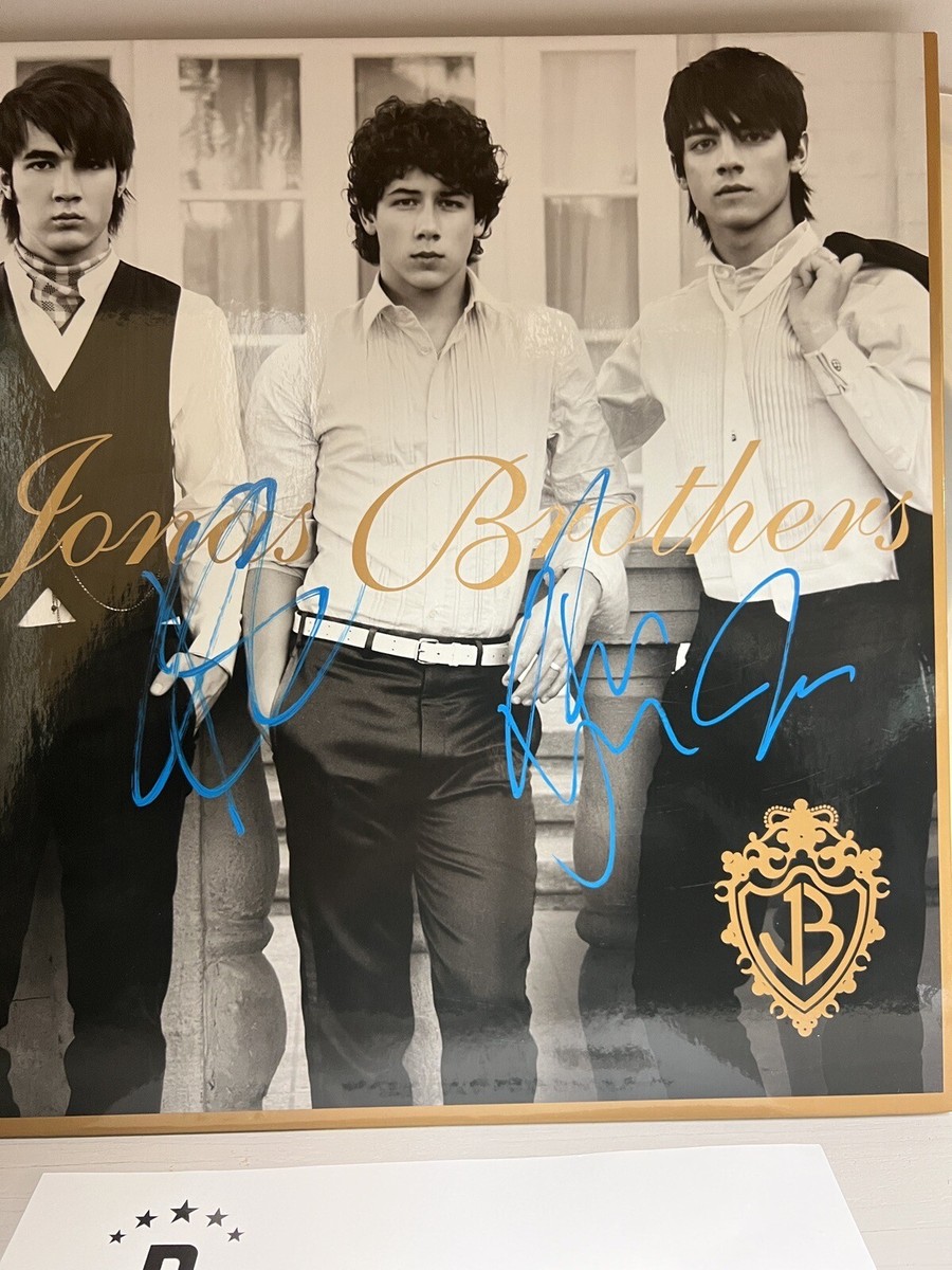 JONAS BROTHERS SIGNED SELF-TITLED VINYL LP - BECKETT LOA JOE KEVIN