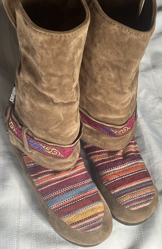 Mukluks Women’s Sz6 Moccasin Slipper Boots Brown Faux Suede Multicolor Textile - Picture 4 of 14