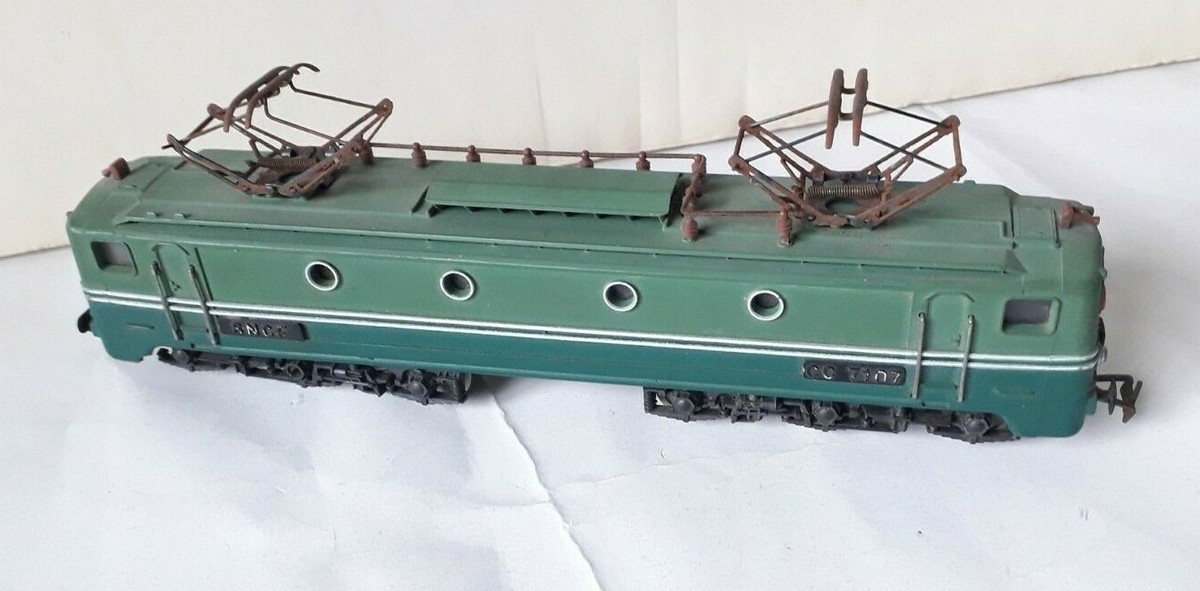 JOUEF HO LOCOMOTIVE électrique CC 7107 verte éclairée SNCF EUR 29,99 - FR