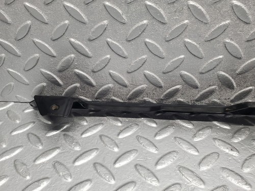 ⚙47440⚙ Mercedes-Benz C126 500SEC Coupe Rear Window Channel Support Right Side - Picture 6 of 11