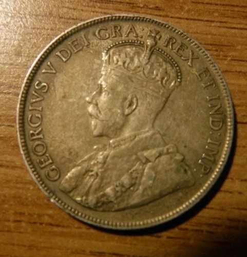 1918 Canadian Half Dollar, Fifty Cent Piece, Great Detail, XF