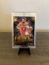 2024-25 Optic Basketball Trae Young Lights Out Gold /10