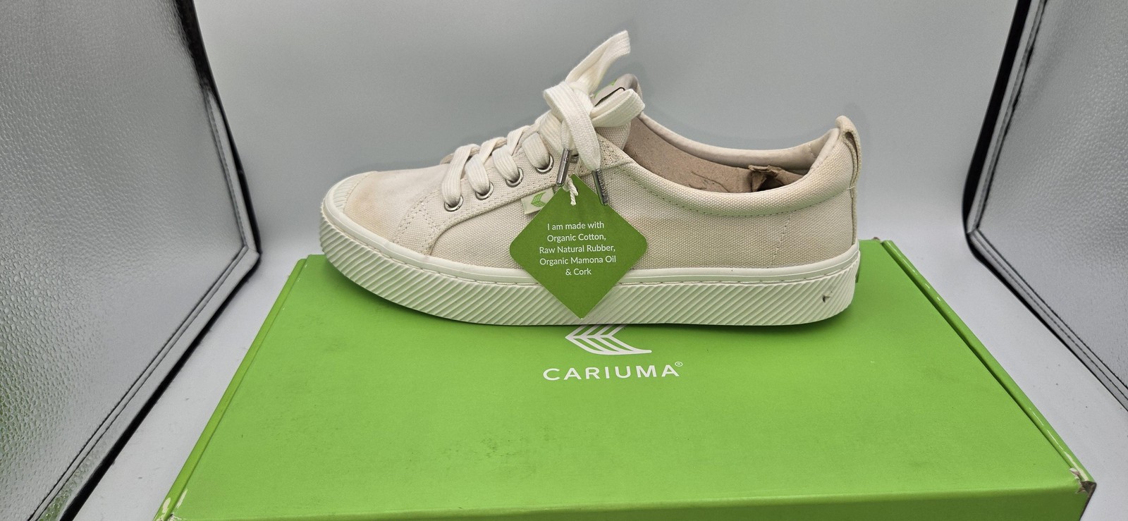 Cariuma OCA Low Shoes Womens Size 8.5 Off White Canvas Eco Vegan Sneaker